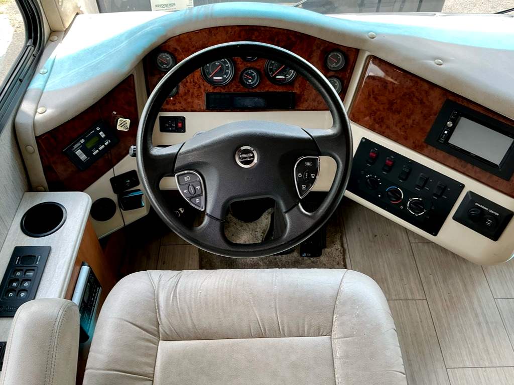 2019 NEXUS 37XCE - Image 12