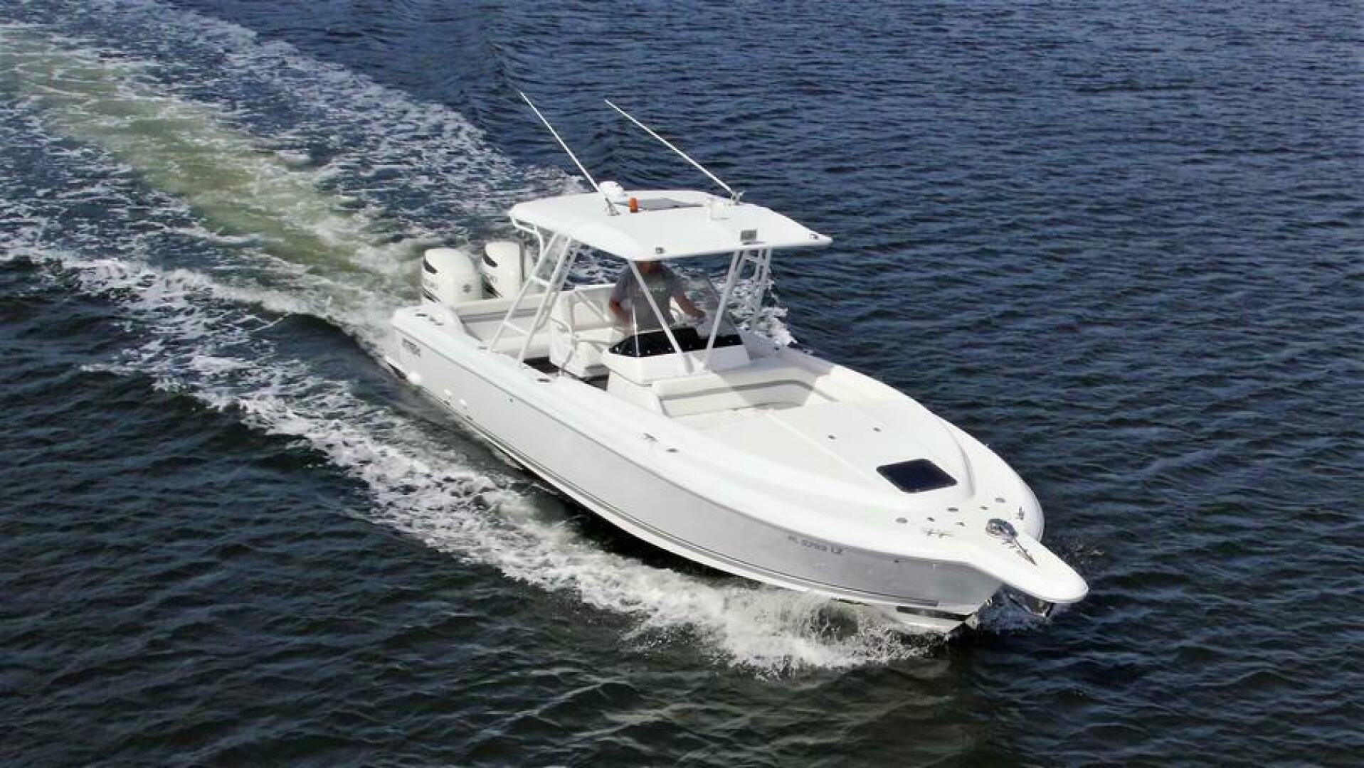 2003 Intrepid 32 - Image 15