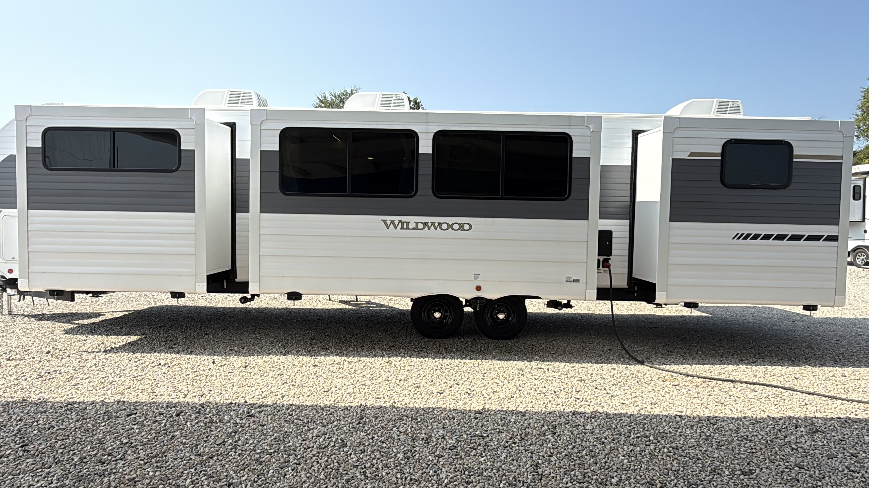 2027 Forest River Wildwood 33TS - Image 4