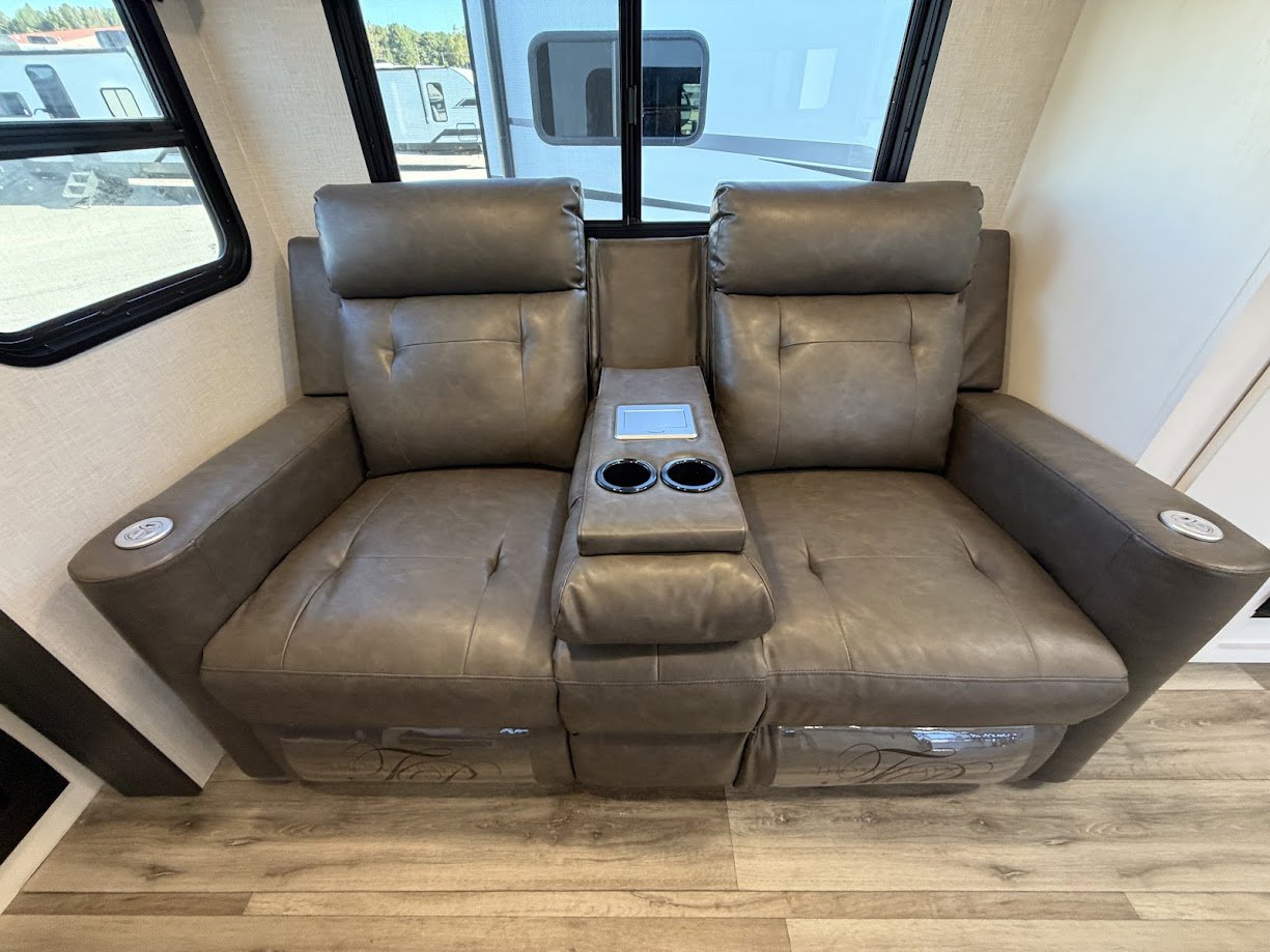 2026 VENTURE RV SPORTTREK 271VRB - Image 29