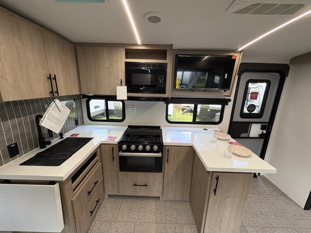 2026 Grand Design Imagine 2300MK - Image 11