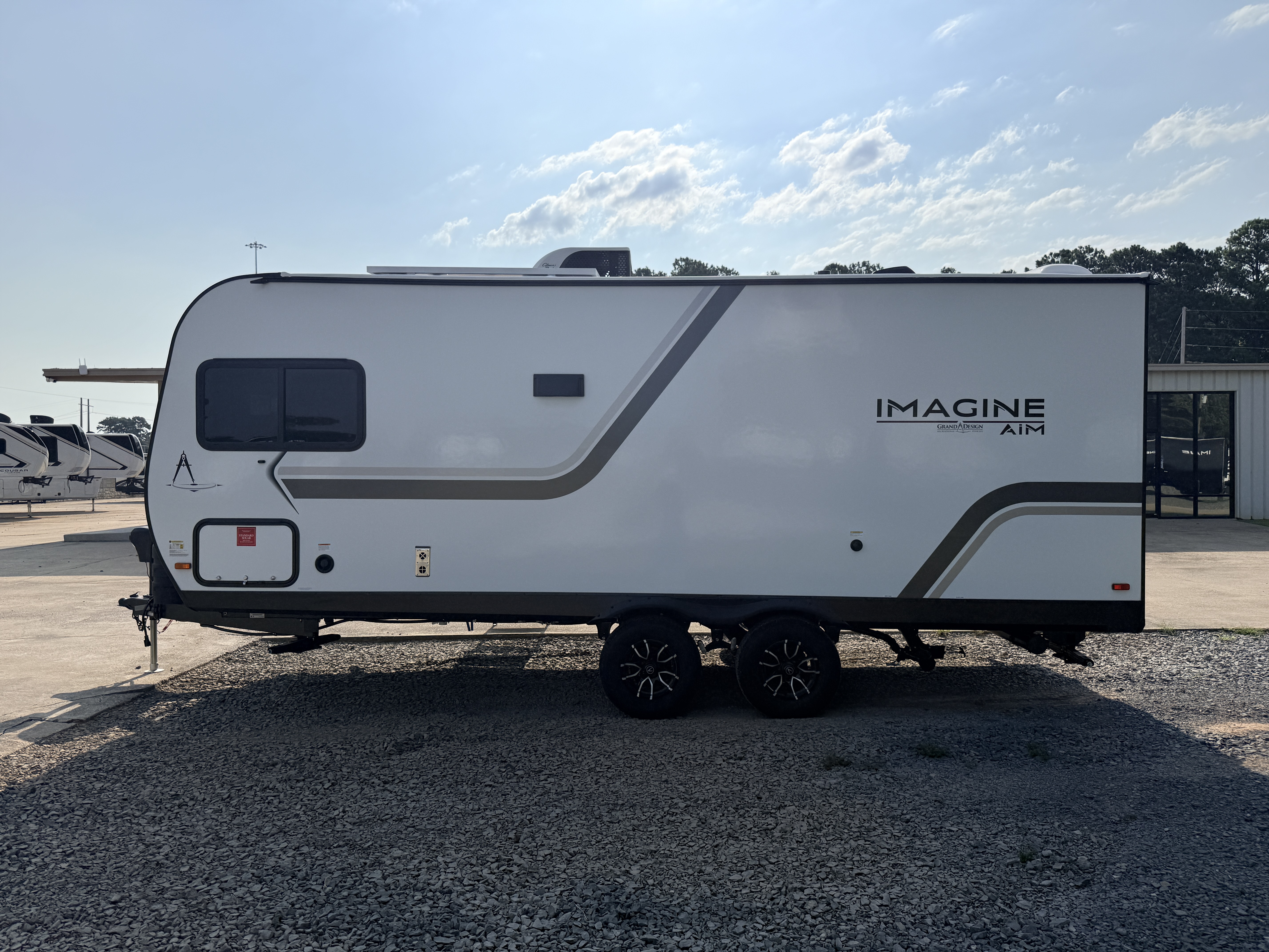2027 Grand Design Imagine AIM 20BHA - Image 5