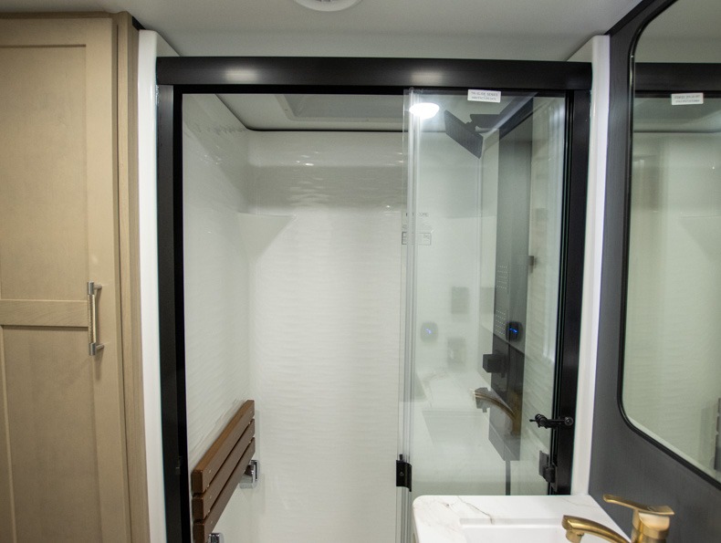 2026 Keystone Raptor 430 - Image 21