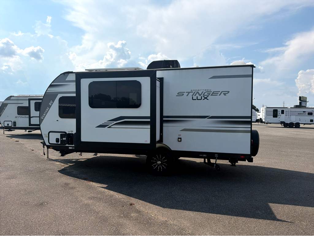 2026 VENTURE RV SPORTTREK STINGER 161VUD - Image 6
