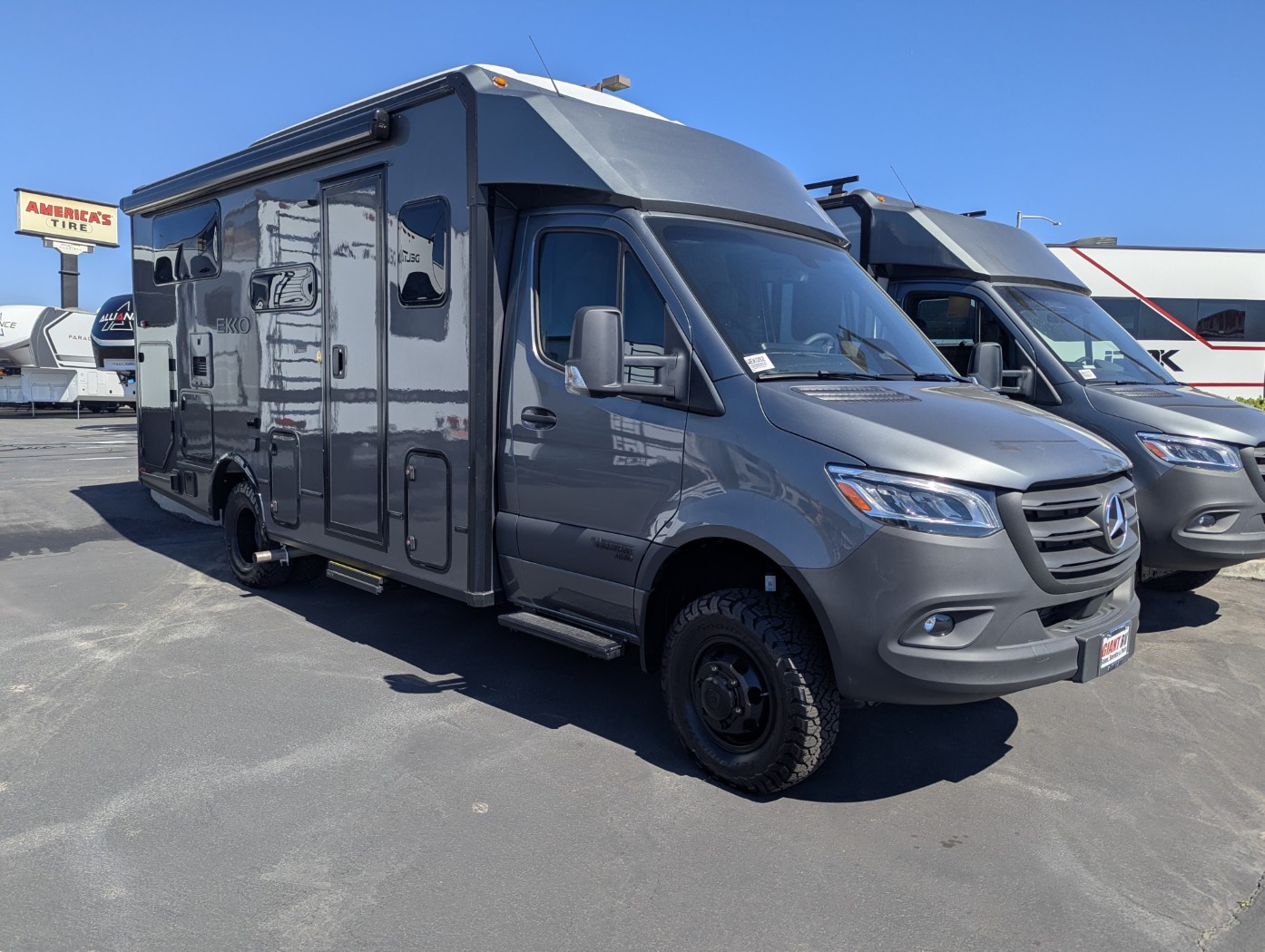 2027 Winnebago EKKO Sprinter 23B – Pop-Top AWD - Image 1