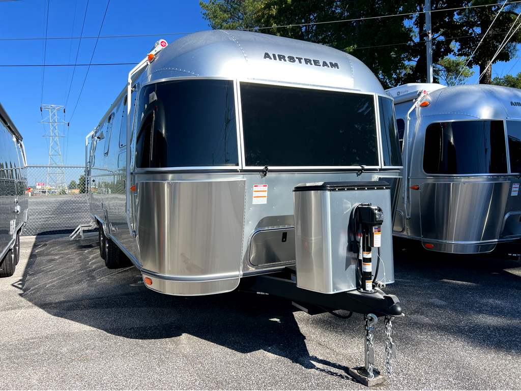 2027 AIRSTREAM TRADE WIND 27FBQ - Image 1