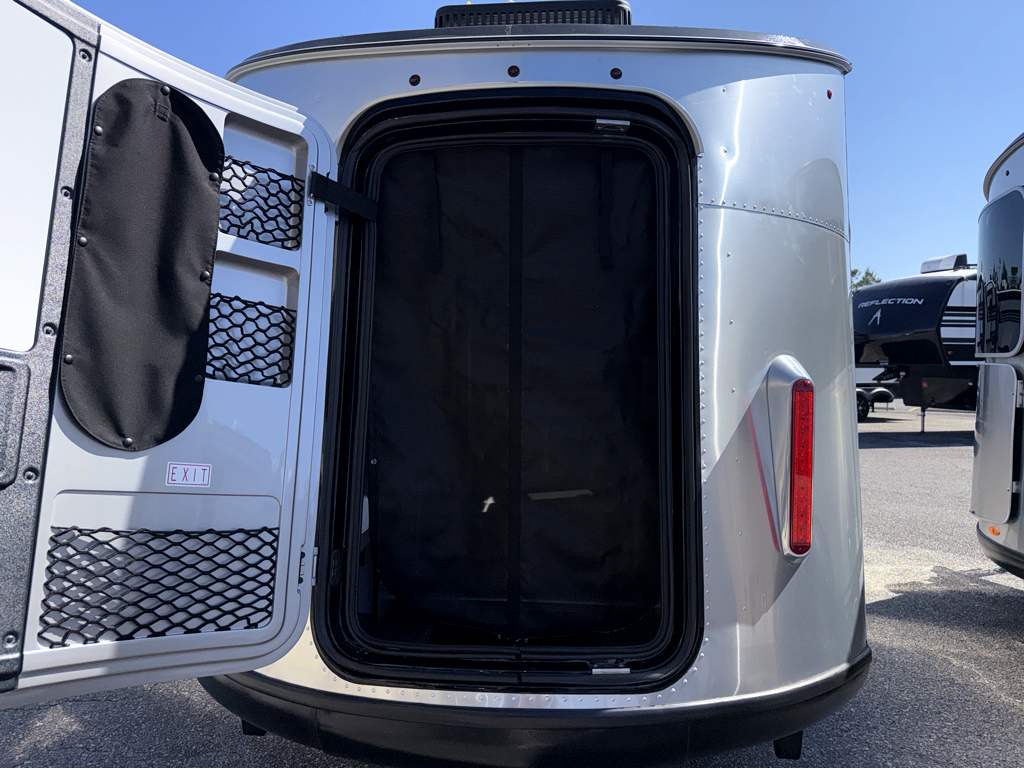 2026 AIRSTREAM Basecamp 20XE - Image 11