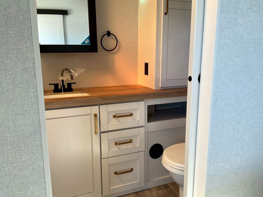 2026 JAYCO Eagle 367 TBTS - Image 22