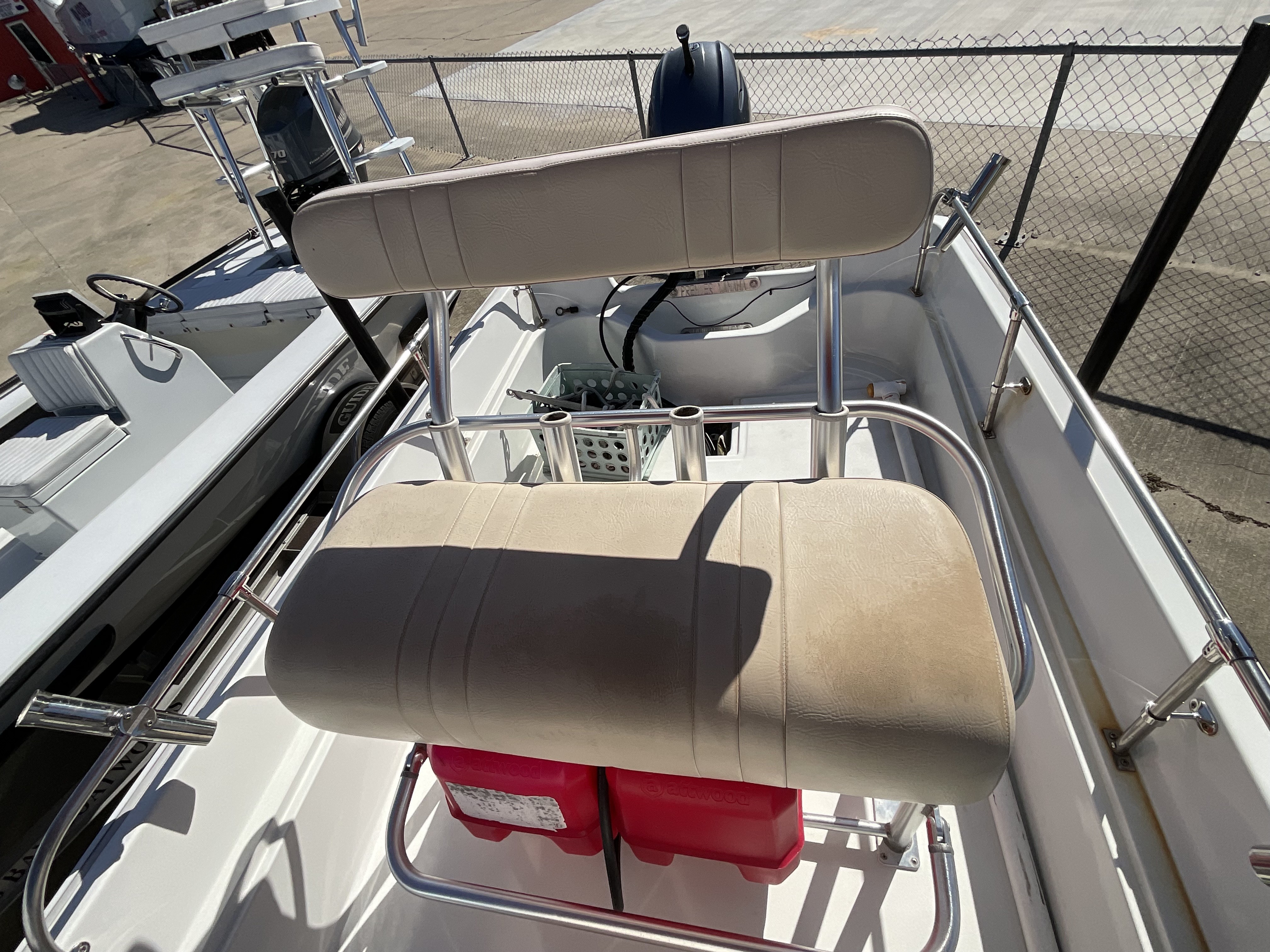 1984 BOSTON WHALER 2027 17 MONTAUK - Image 18