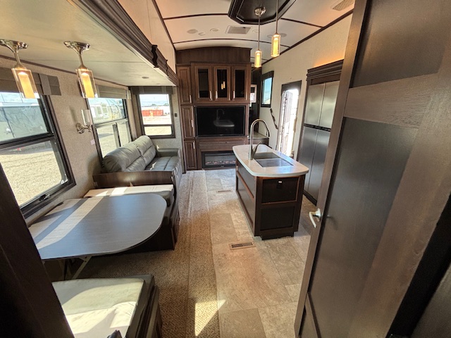 2018 Jayco North Point 379DBFS - Image 43