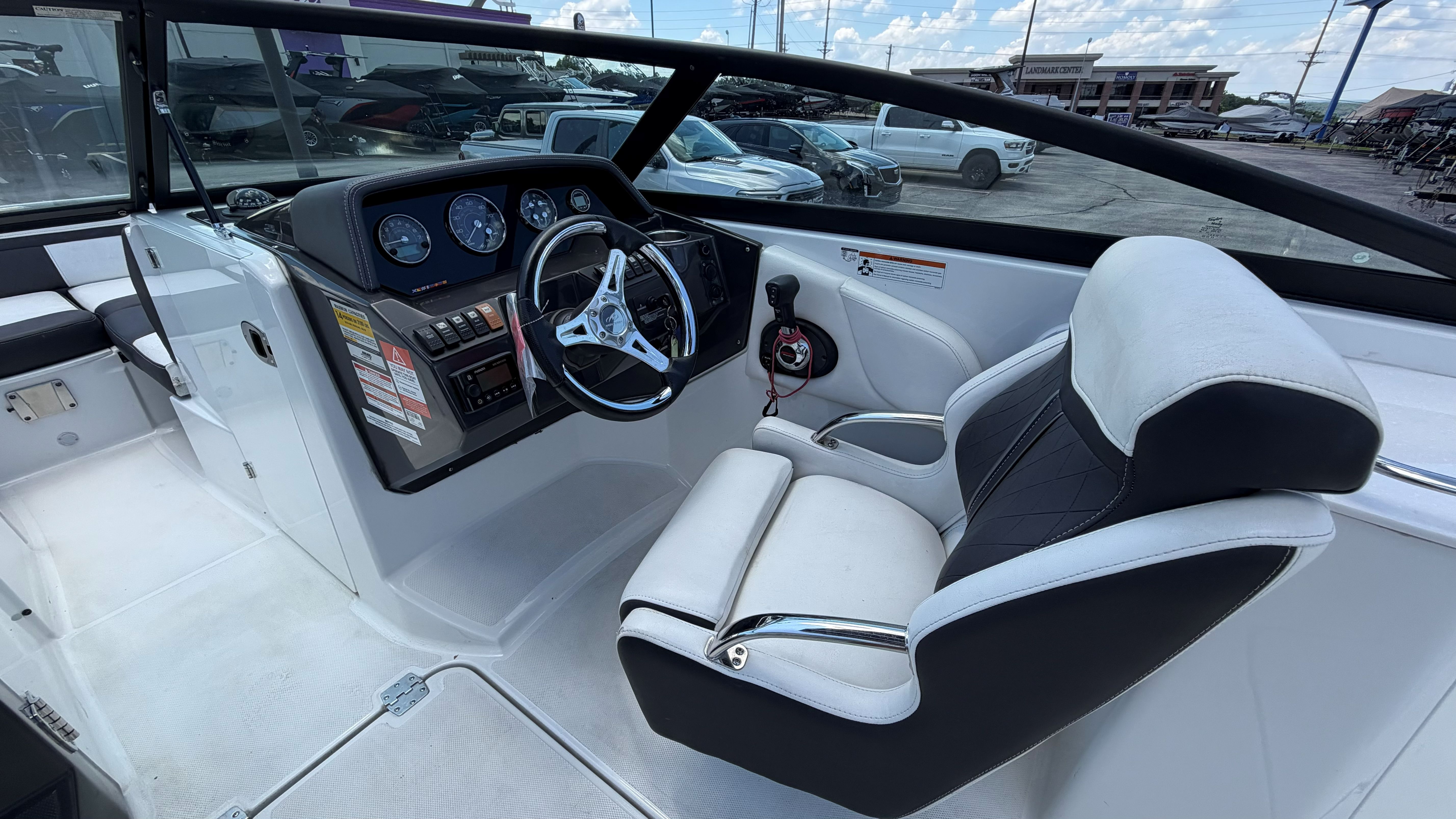 2024 Monterey M4 - Image 24