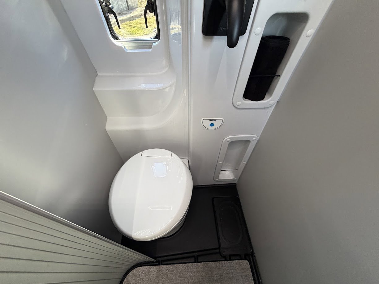 2026 GRAND DESIGN LINEAGE SERIESVT LVT1 - Image 36