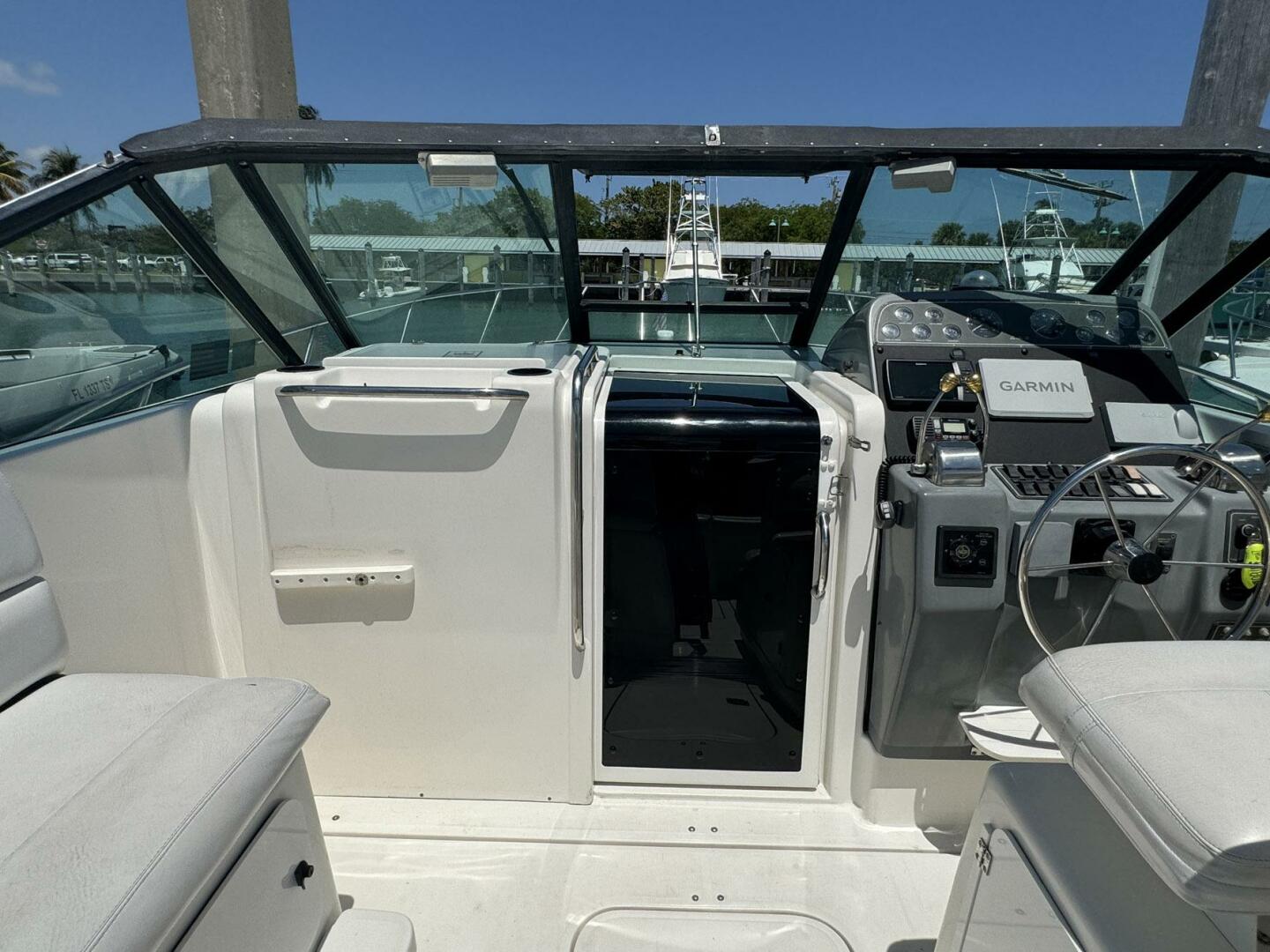 2000 Tiara Yachts 3100 Open - Image 38
