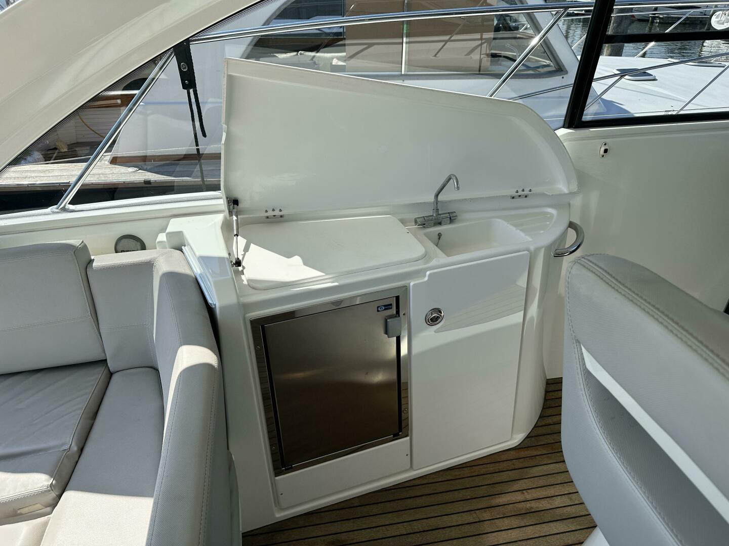 2013 BENETEAU 50 GRAN TURISMO Base - Image 10