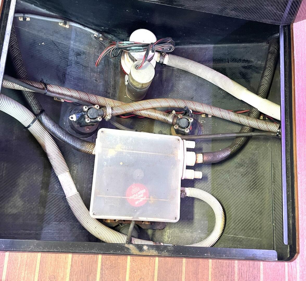 2008 Goetz Custom Boats 33 Limo Tender - Image 14