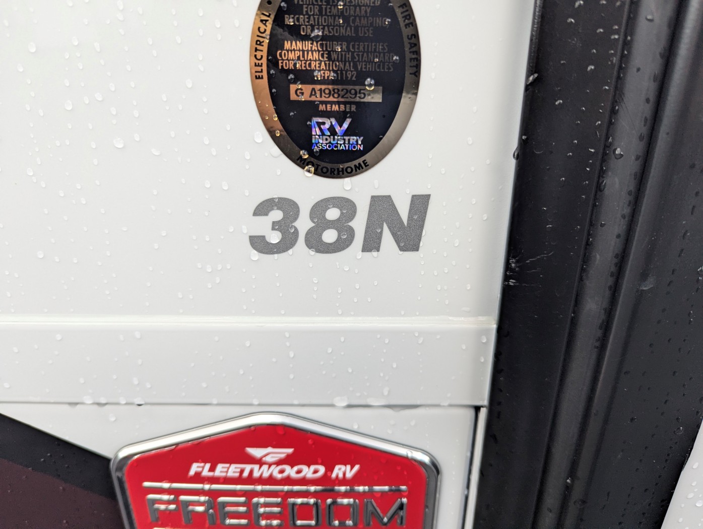 2026 Fleetwood Discovery 38N - Image 7