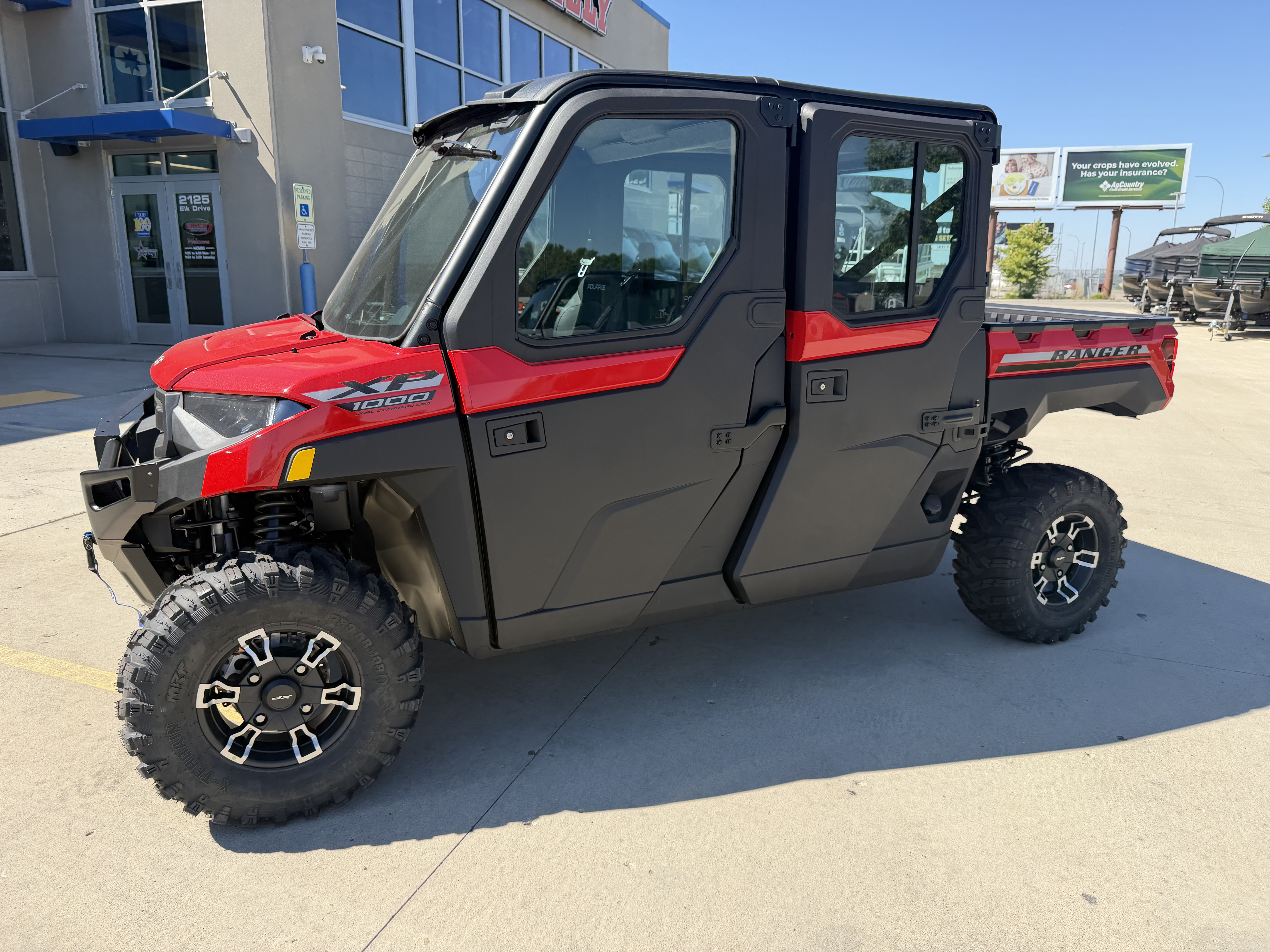 2027 Polaris Ranger Crew XP 1000 NorthStar Premium - Image 1