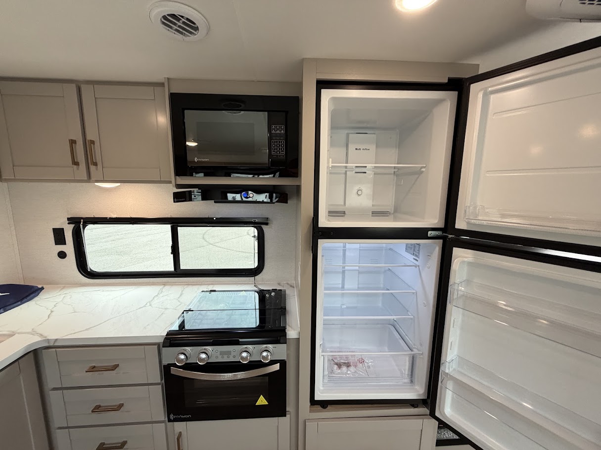 2027 JAYCO JAY FLIGHT 333BTS - Image 33