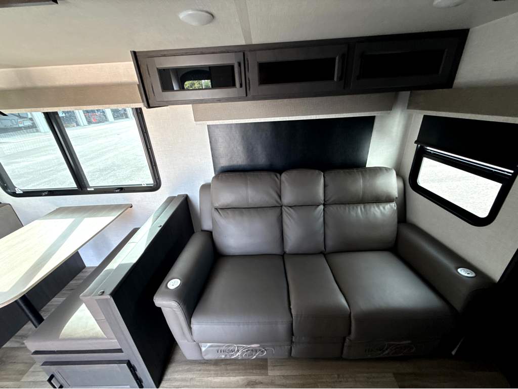 2025 VENTURE SPORTTREK 272VRK - Image 9