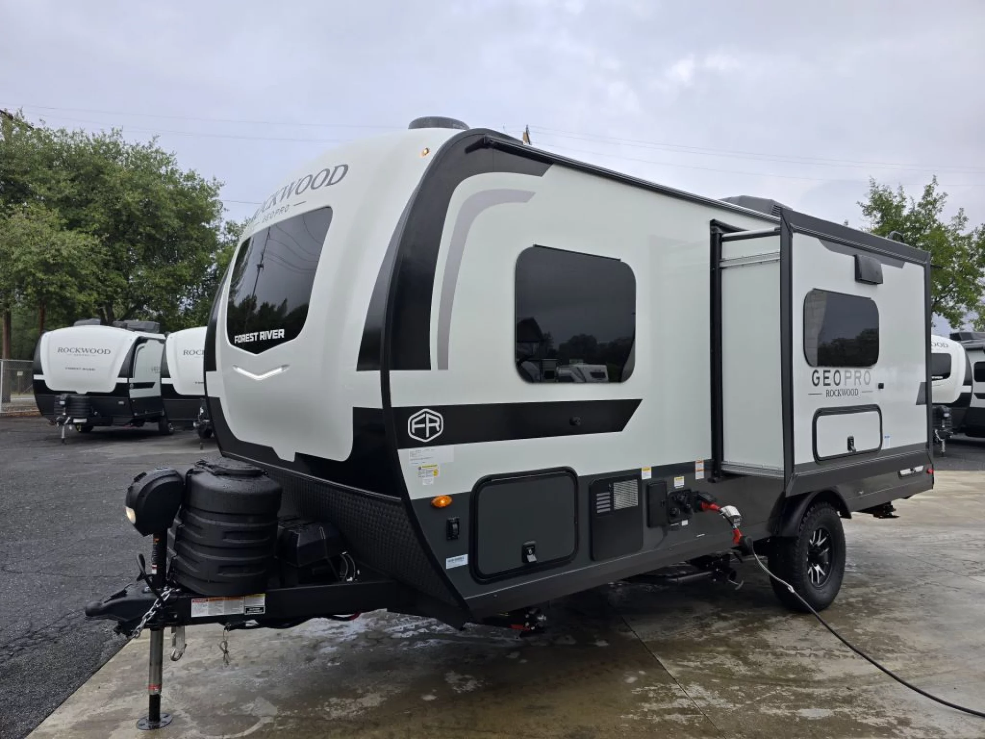 2026 FOREST RIVER ROCKWOOD GEO PRO 19RL - Image 2