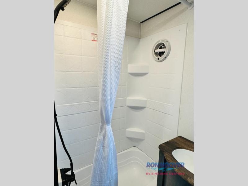 2026 PALOMINO 429LFT - Image 28