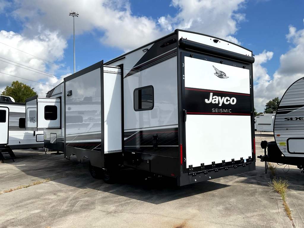 2027 JAYCO SEISMIC 265 - Image 5