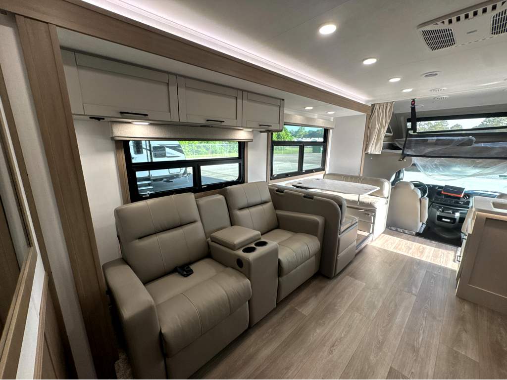 2027 ENTEGRA COACH ODYSSEY 30Z - Image 11