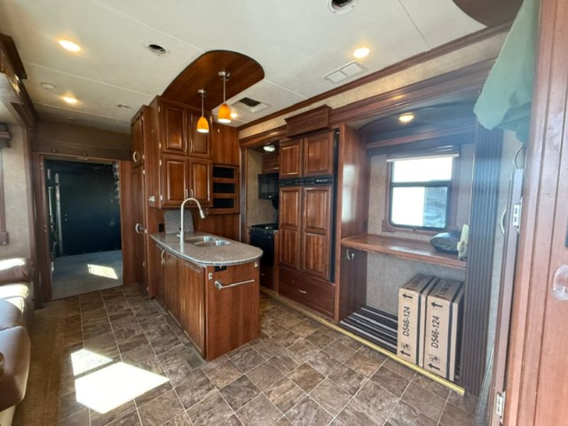 2015 Prime Time Spartan 1239 - Image 3