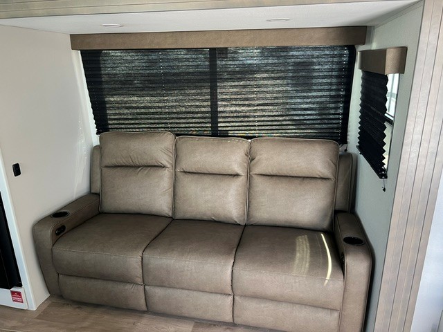2027 Grand Design Transcend 315RKT - Image 7