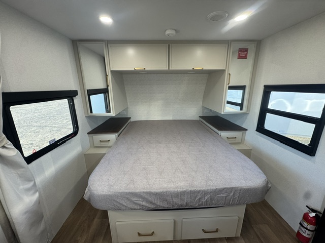 2027 IMAGINE XLS 22MLE - Image 24
