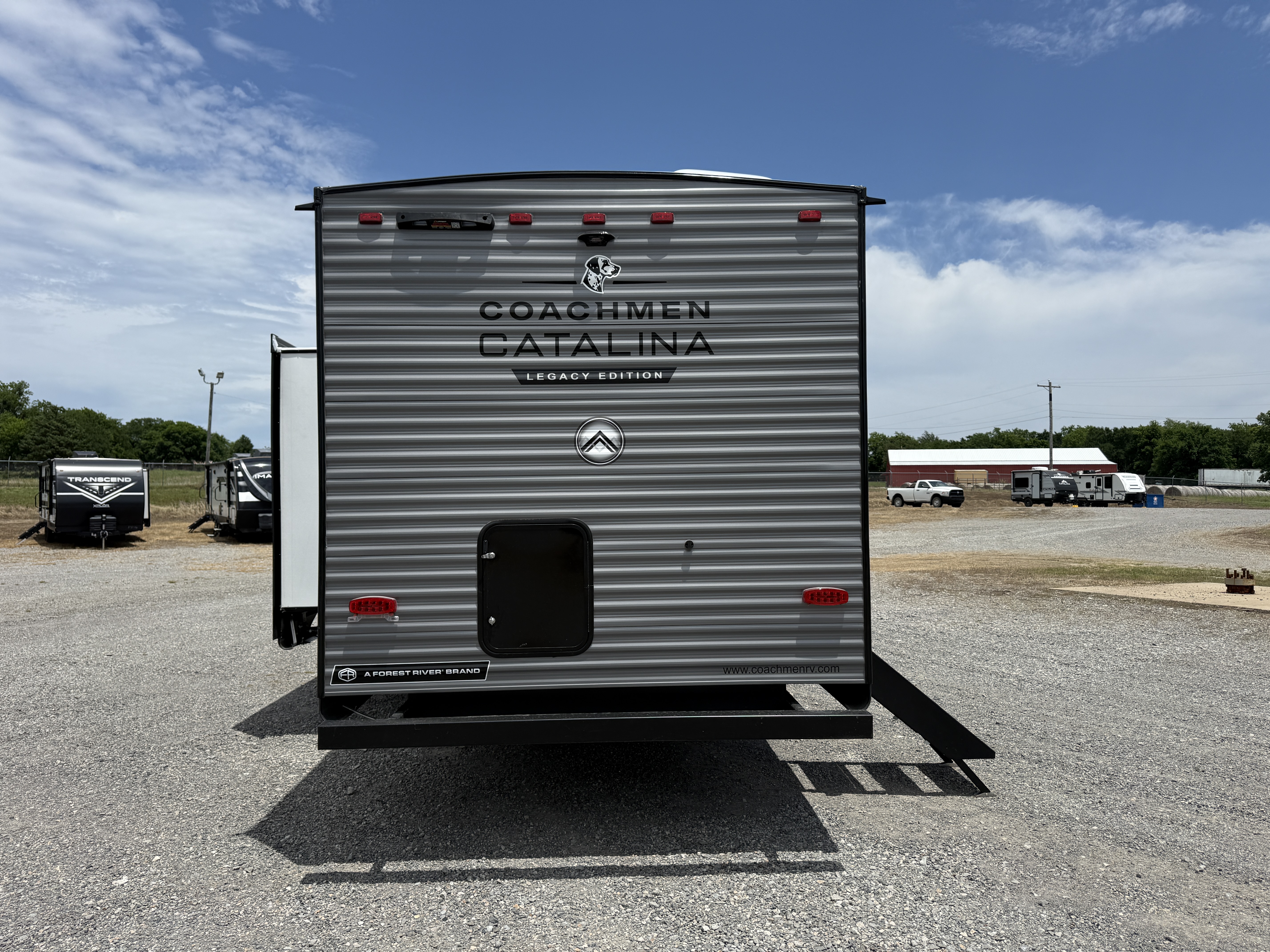 2026 Coachmen CATALINA LEGACY EDITION 273DBHCKLE - Image 6