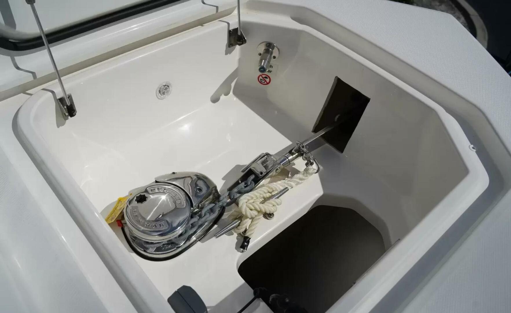 2023 REGULATOR 37  - Image 15