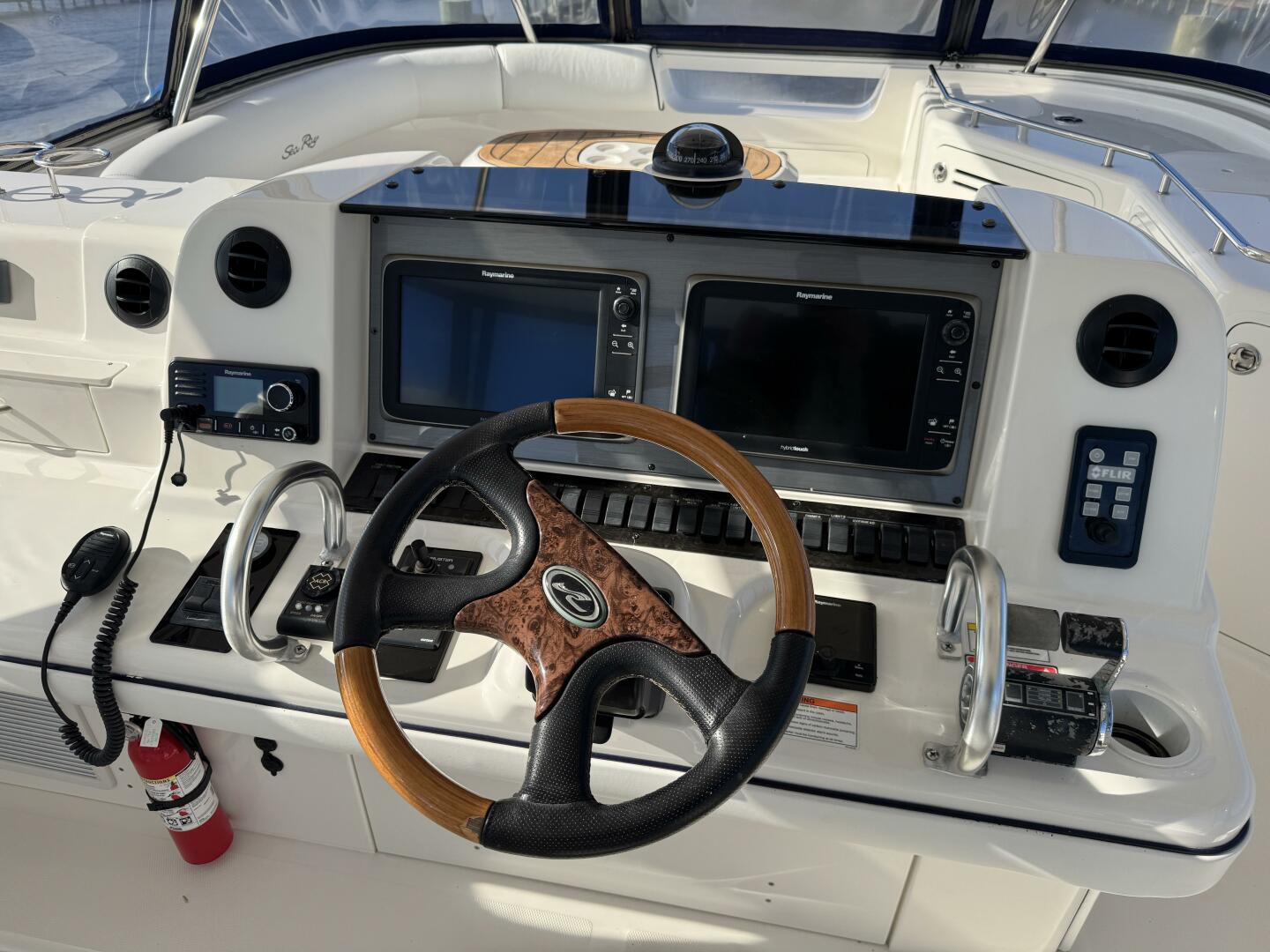 2007 Sea Ray 58 Sedan Bridge - Image 21