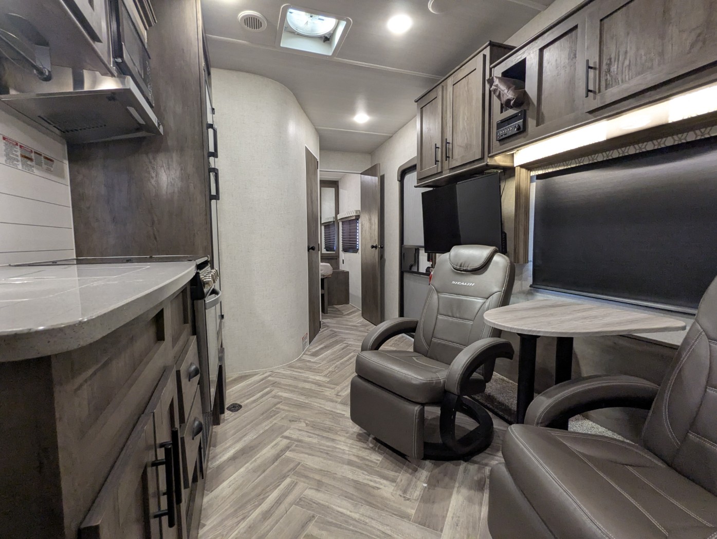 2021 Forest River Stealth FQ2413 - Image 23