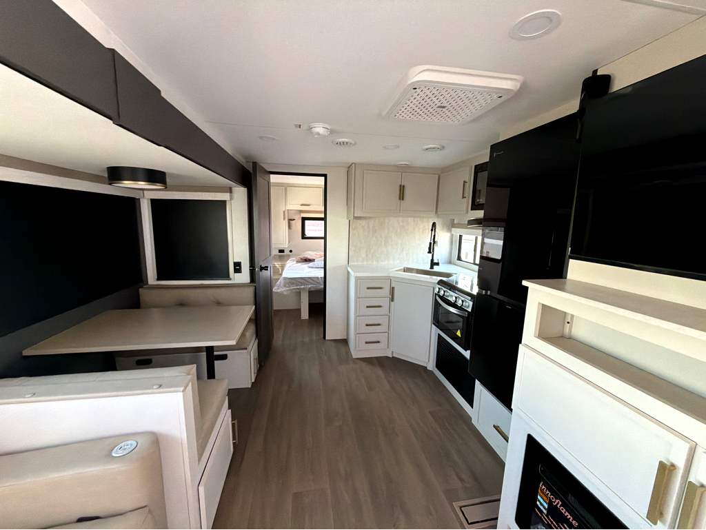 2027 VENTURE RV STRATUS 261VRB - Image 17