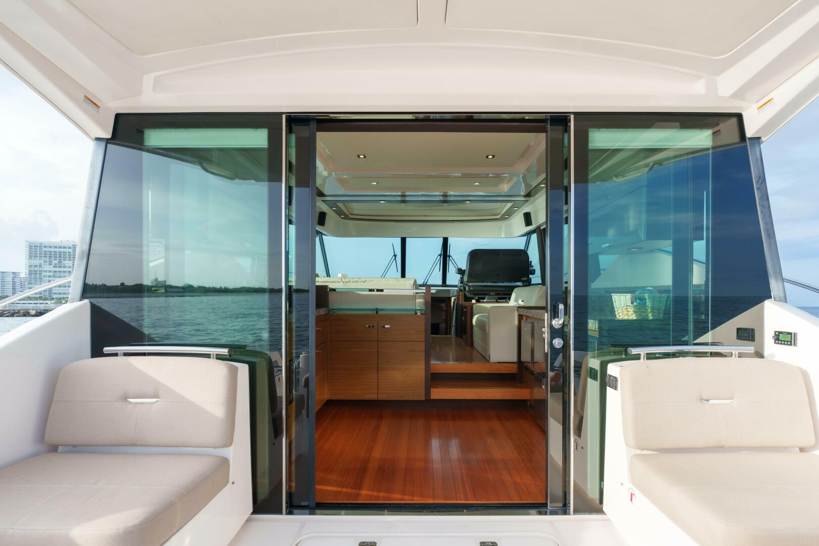 2017 Tiara Yachts C53 Coupe - Image 17