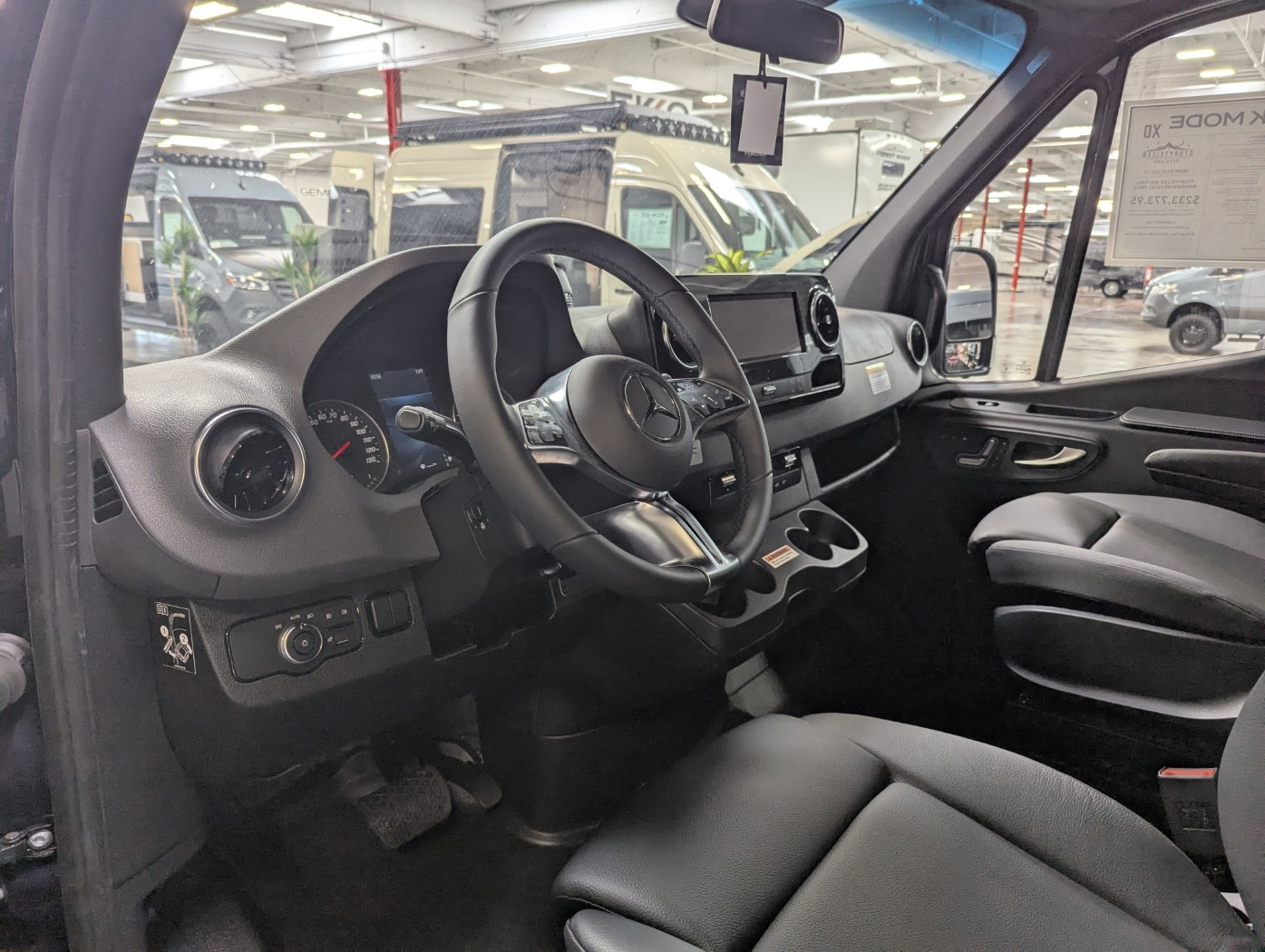 2027 Storyteller Overland Dark Mode XO - Image 4