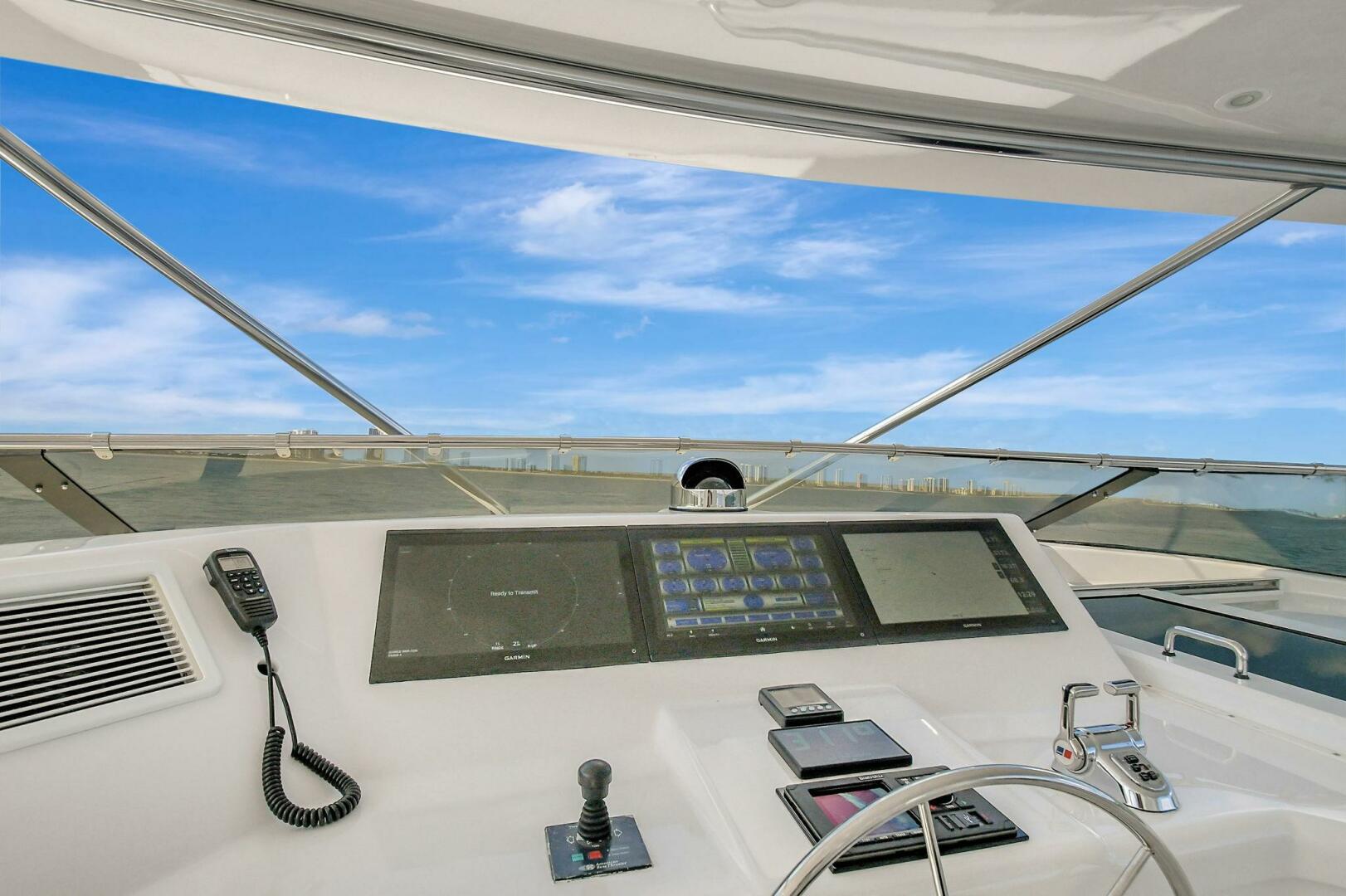 2005 Hatteras - Image 40