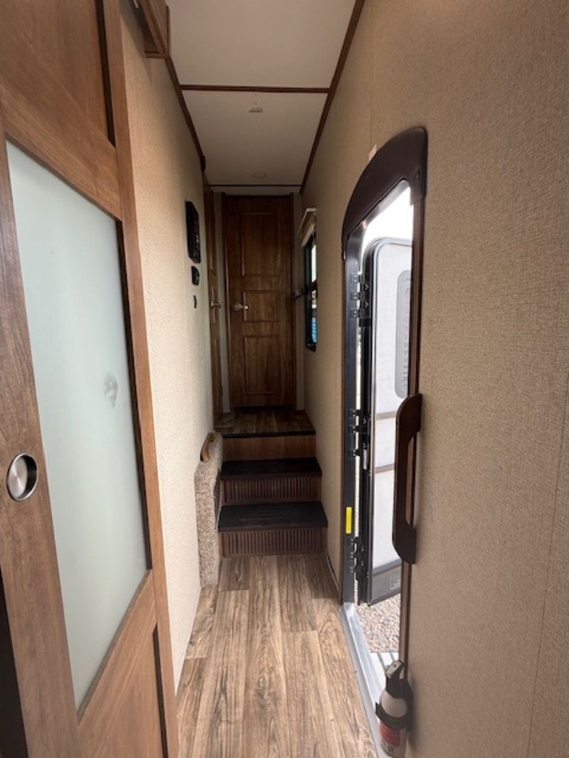 2018 Keystone Laredo 358BP - Image 16