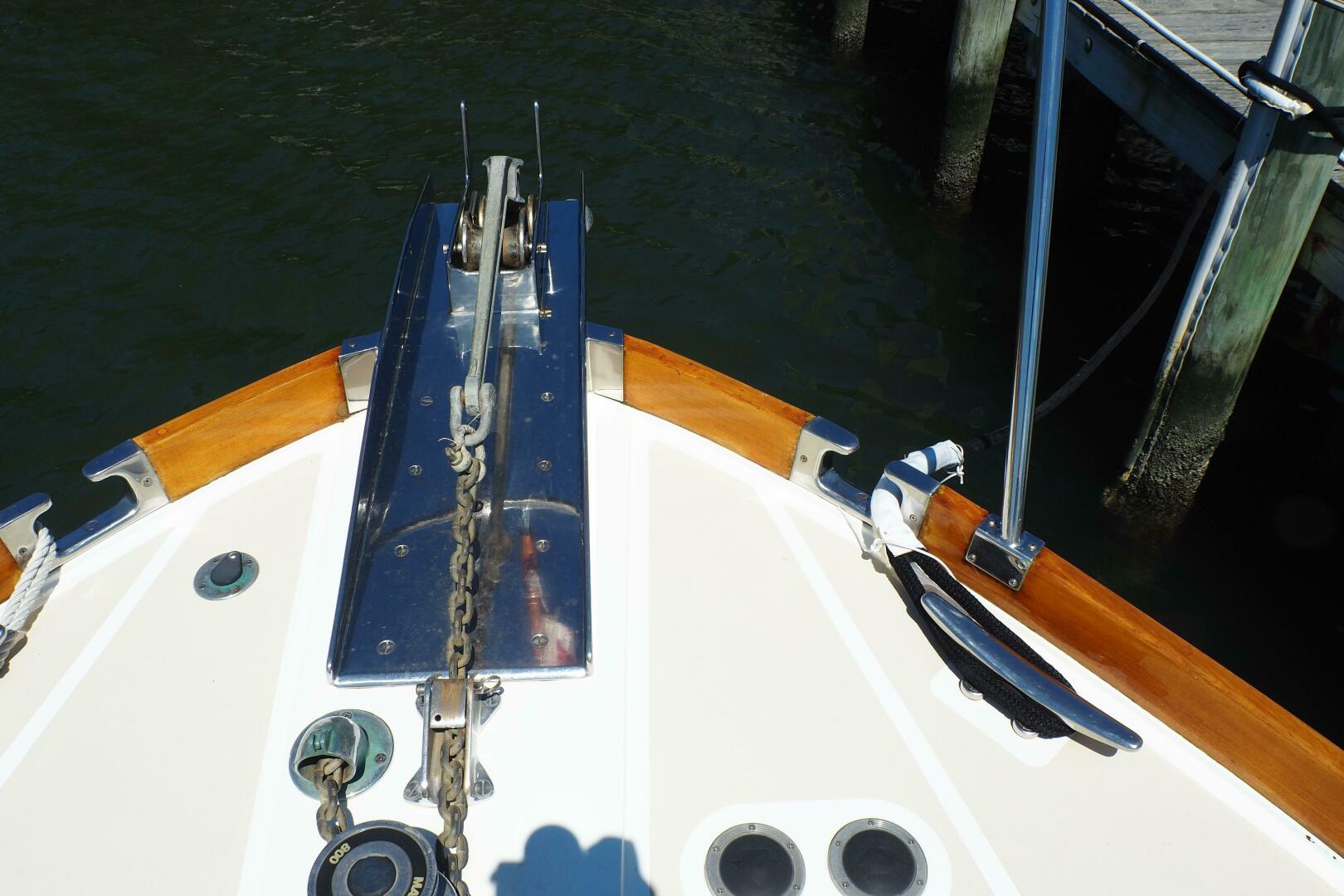 1995 Grand Banks 38 Eastbay EX - Image 23