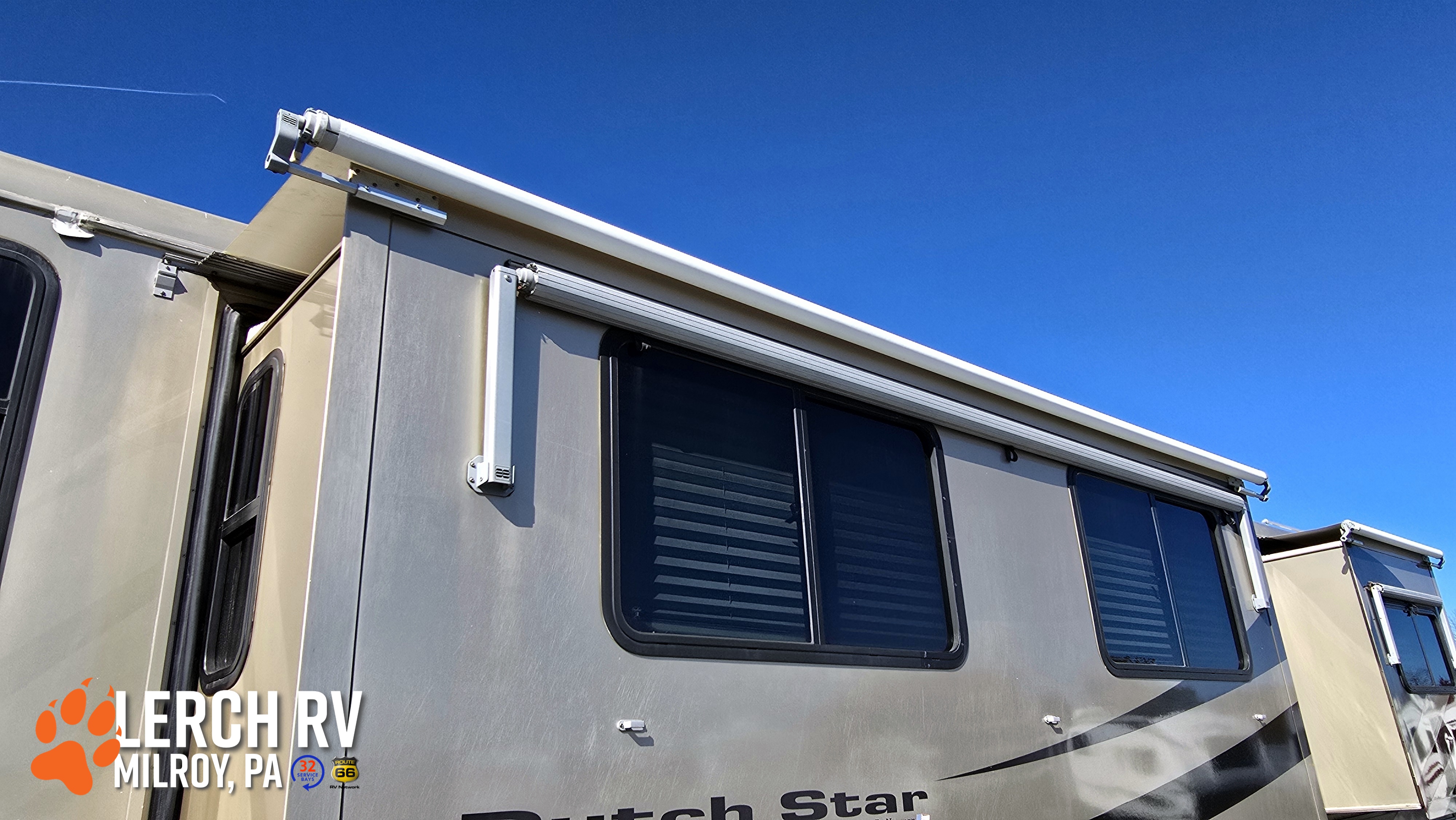 2002 NEWMAR DUTCH STAR 3852 - Image 3