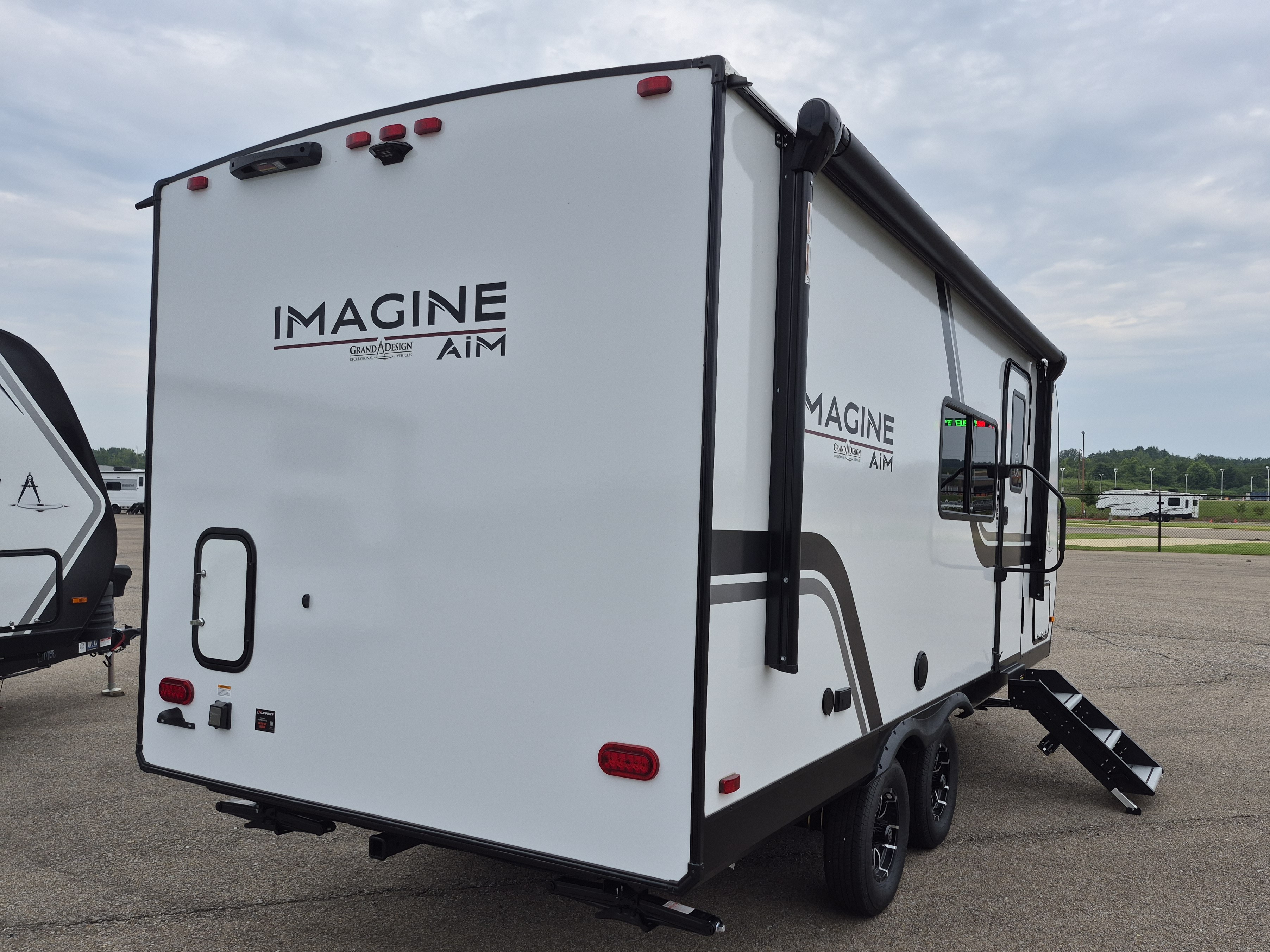 2027 GRAND DESIGN IMAGINE AIM 19MLA - Image 4