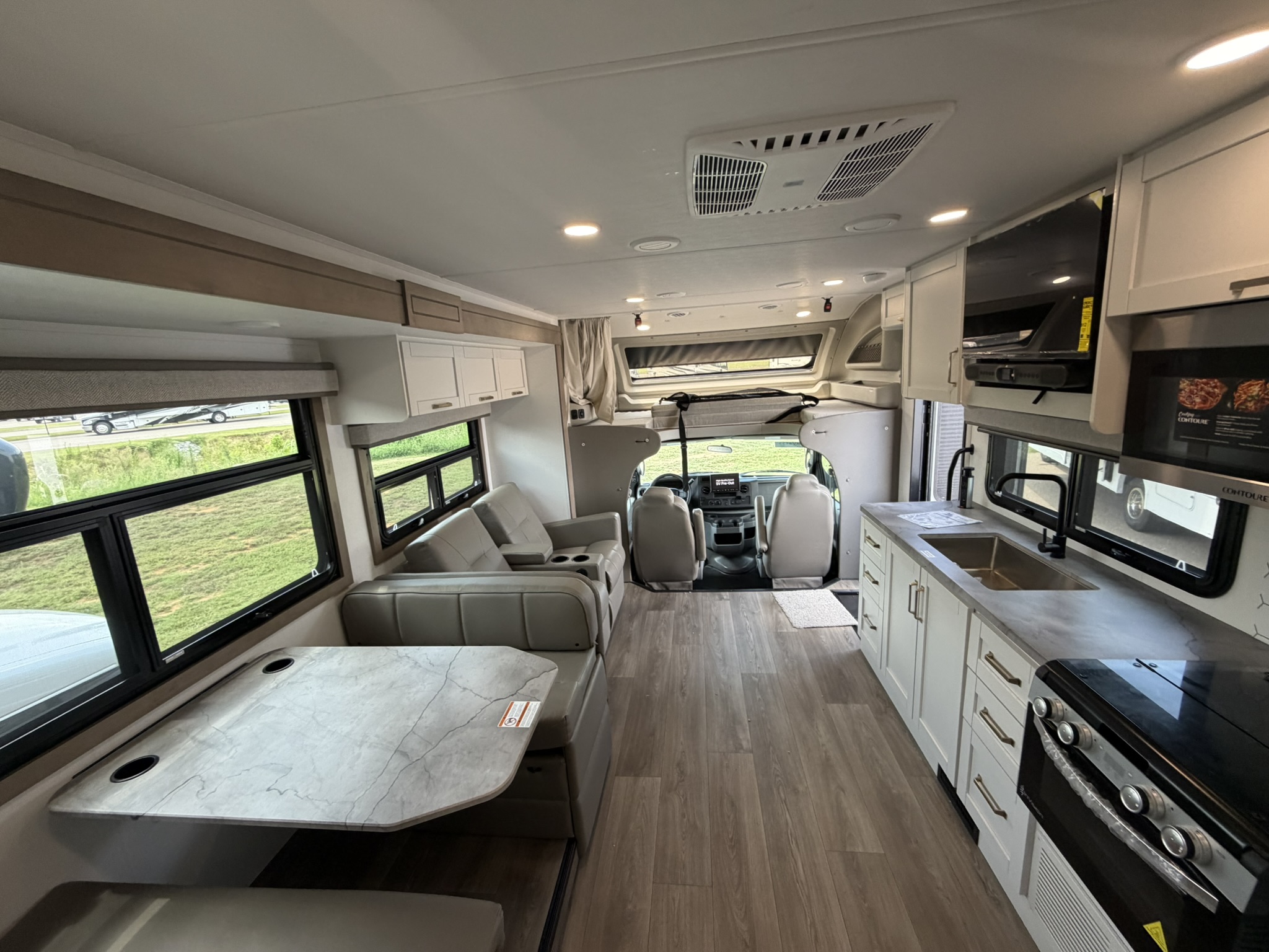2027 JAYCO GREYHAWK 29MV - Image 28