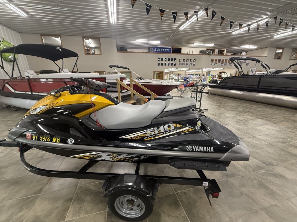 2010 Yamaha WAVE RUNNER FX SHO - Image 4