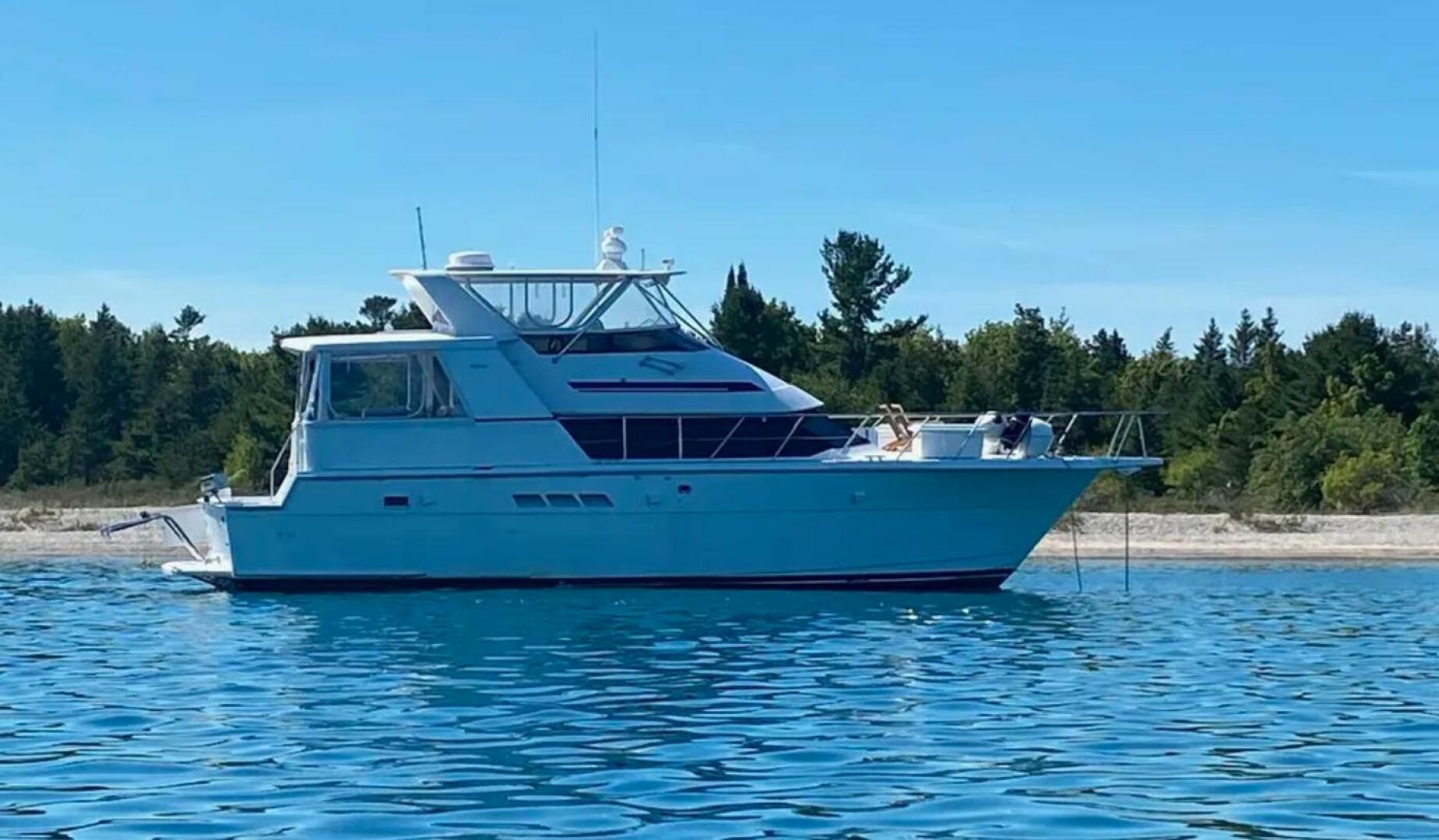 1994 Hatteras 48 Cockpit Motor Yacht - Image 2