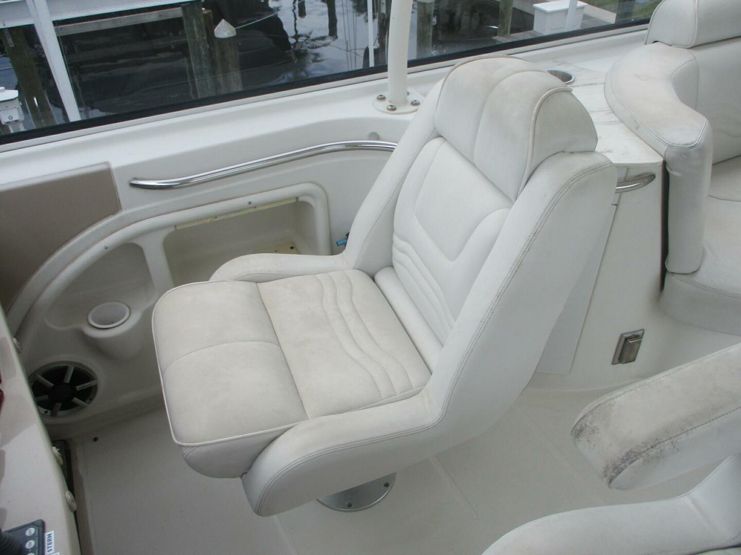 2006 Carver - Image 16
