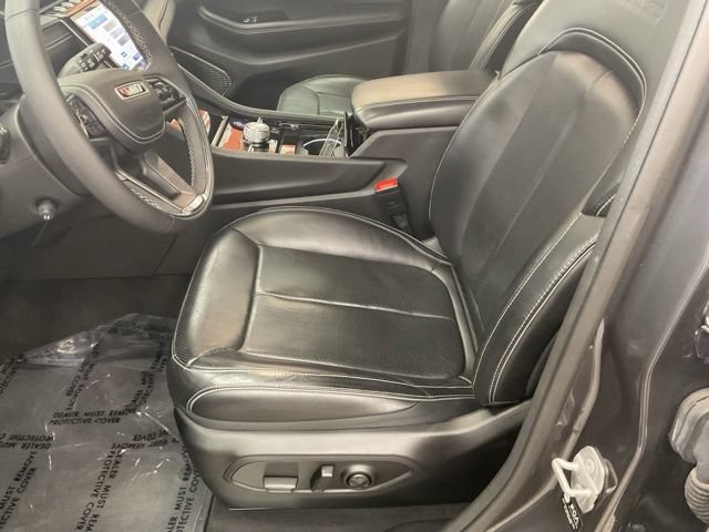 2023 Jeep Grand Cherokee L Utility 4D Overland 4WD V6 - Image 15