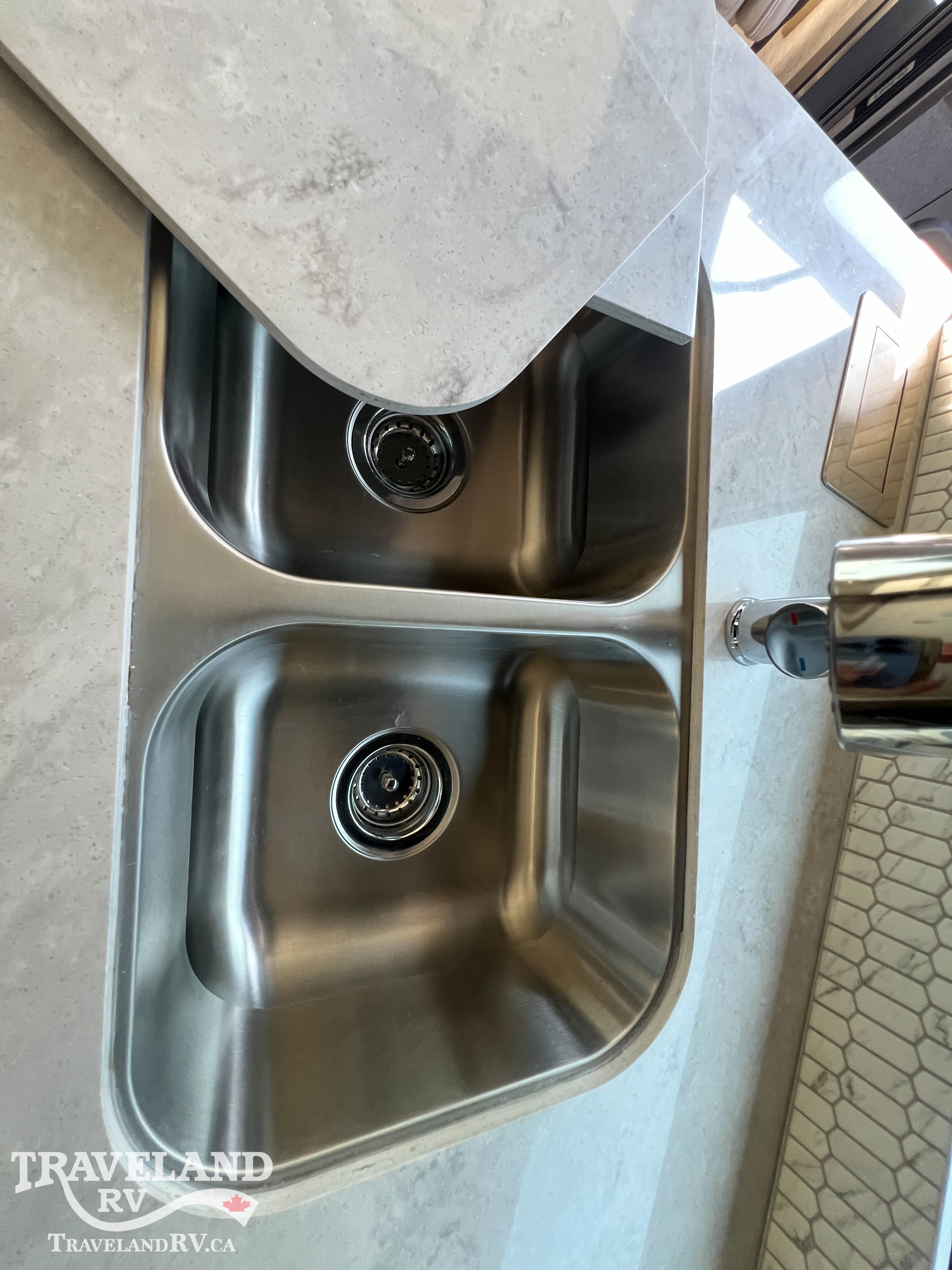 2012 Tiffin Allegro 36 LA - Image 18