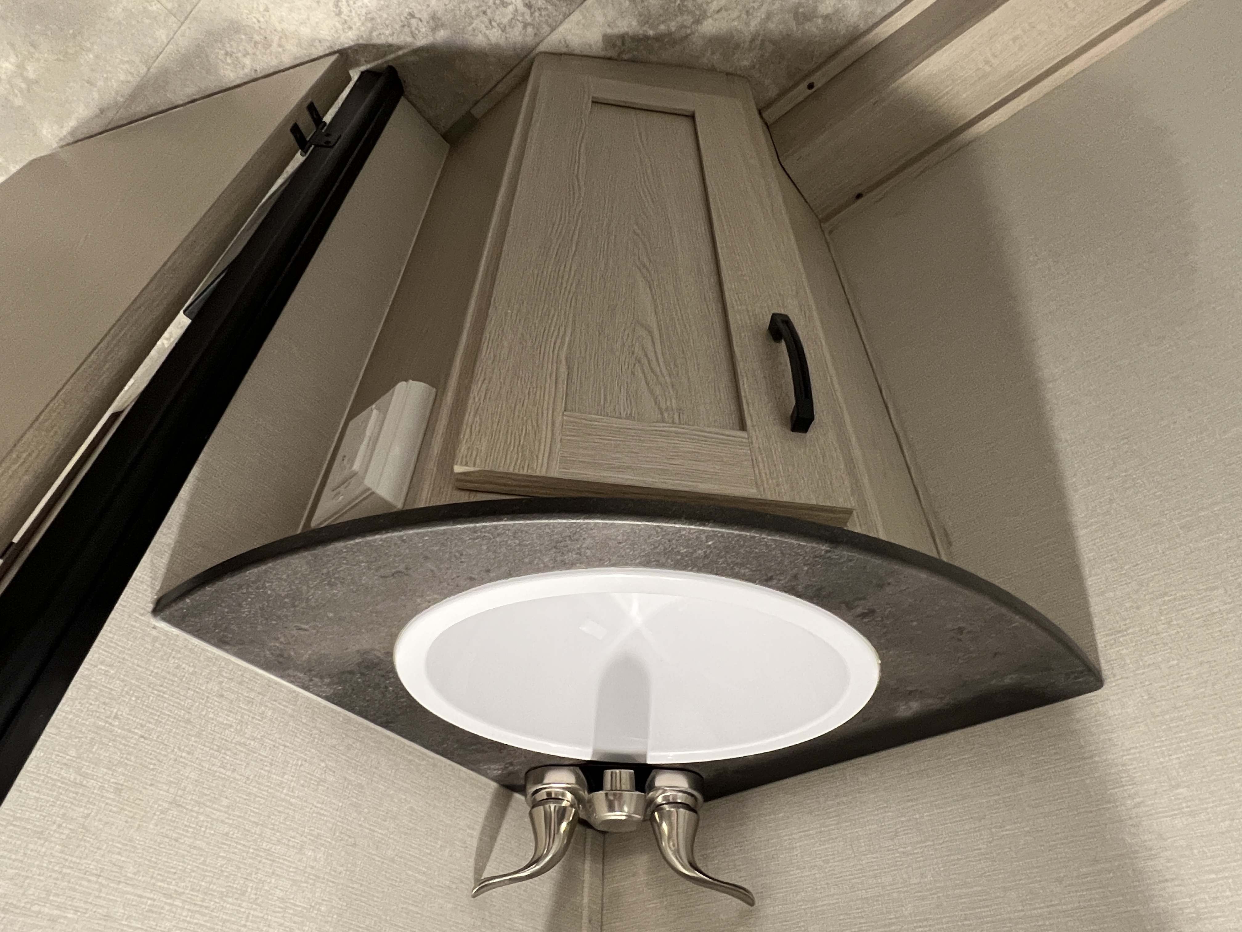 2022 Coachmen Apex Nano 208BHS - Image 31