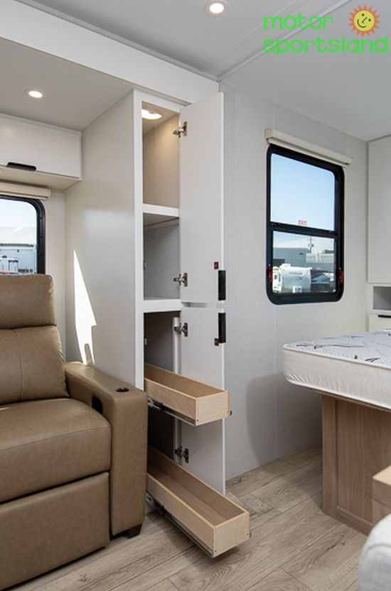 2026 Winnebago Thrive 22MLS - Image 40